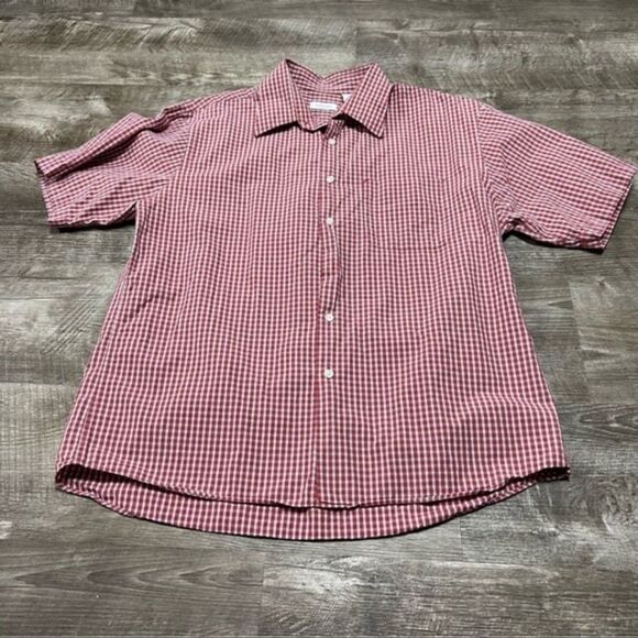 Van Heusen Short Sleeve Button Front Shirt Size Large - Picture 1 of 6